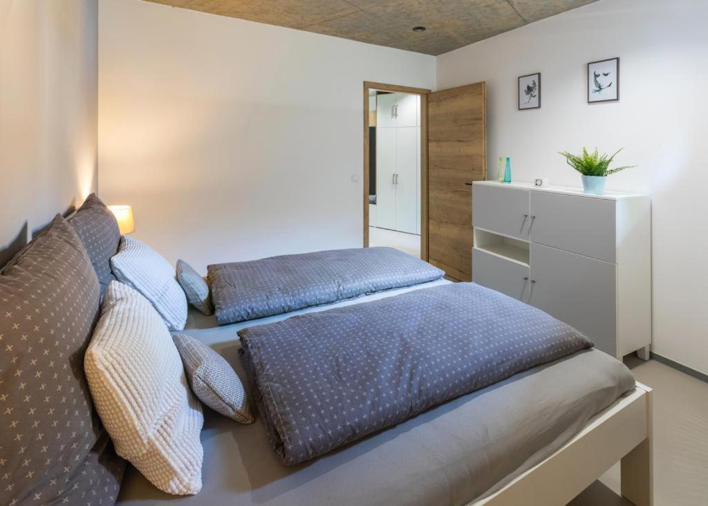 Nerudovka apartment Karlovy Vary Bagian luar foto